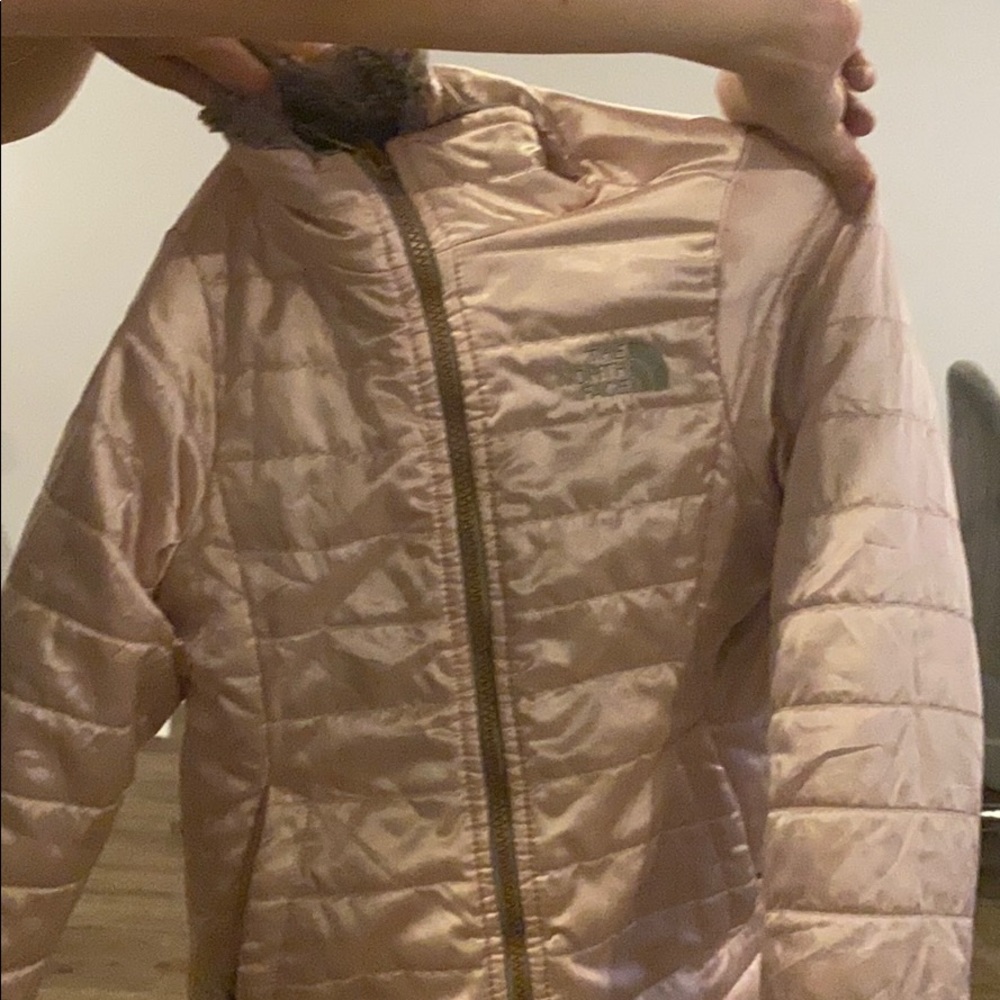 The north face pink coat for 6-7 years old